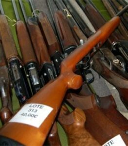 La Guardia Civil de Algeciras subastará 173 lotes de armas el próximo 4 de octubre