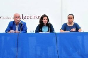 Una charla del doctor Carlos Navarro sirve de cierre a las actividades con motivo del Día del Mayor