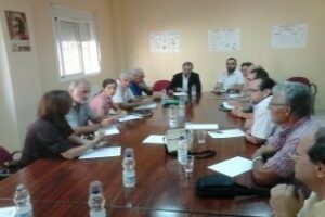 Los sindicatos aceptan la invitación de Meyer para llevar sus reivindicaciones a Bruseñas