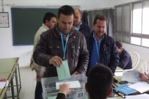 PSOE-A aventajaría en Andalucía en 0,7 puntos sobre el PP-A e IULV-CA lograría el 14,1% de apoyo, según una encuesta