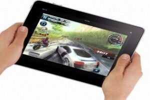 Las tabletas se utilizan principalmente por la noche, para comunicarse por mail y redes sociales