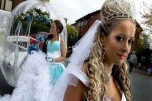 Detenidos por no pagar el importe pendiente por la celebración del banquete de boda