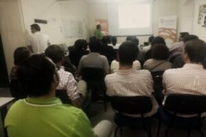 El quinto ilustra sobre JMS y compilación en Linux