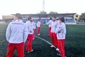 El Algeciras suma un positivo punto de cara al futuro ante el Arroyo (0-0)