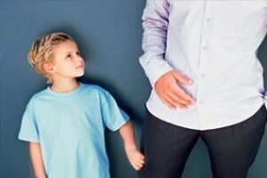 Los niños confían más en las personas atractivas