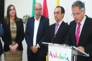 Ayto y Junta de Andalucía inauguran la Oficina de Turismo