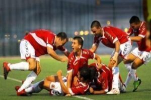 La Incómoda Español el que no bote", el canto durante el partido Gibraltar-Eslovaquia