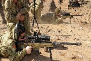 El ministro principal de Gibraltar se entrena como francotirador en Marruecos