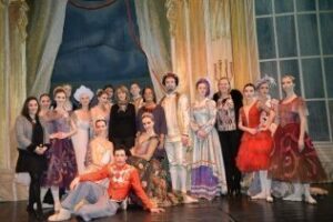 El Lago de los Cisnes" cautiva al público que llena el Teatro Municipal Florida