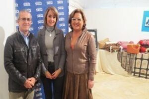 Inaugurada la exposición y venta de artículos de Cerámicas Carmen" para Navidad con Amor