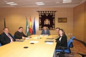 De Torre y consumidores abordan la problemática de los artículos pirotécnicos