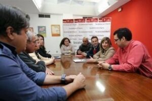 PSOE dice que los municipios gaditanos son para el PP "casillas de un tablero del Monopoly con las que juega"