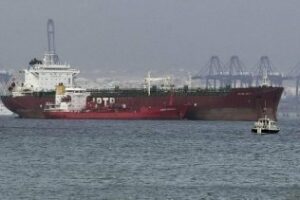 Denuncian que barcos de Gibraltar han expulsado a los petroleros de la Bahía de Algeciras