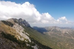 Planes con descuentos para este fin de semana: Senderismo, luz y música