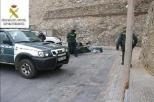 Imbroda: "Si la Guardia Civil no puede usar antidisturbios en la frontera sólo nos falta poner azafatas de bienvenida"
