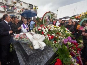 Paco de Lucía ya descansa la en ciudad que le vió nacer, comienza su leyenda