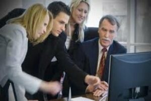 Profesionales de ventas técnicas, técnicos en metalurgia y monitores, entre las ocupaciones destacadas de 2013 en la provincia