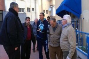 El PA recibe las protestas vecinales por el aumento de problemas y robos debido a la nueva discoteca