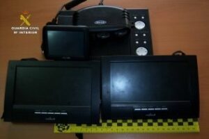 Detenida a una persona autora de seis robos en interior de viviendas