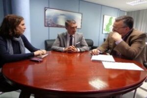 El Subdelegado de la Junta ofrece su colaboración al nuevo presidente de la Asociación de la Prensa comarcal