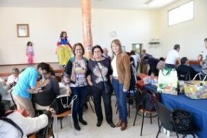 Convivencia vecinal dedicada al carnaval en La Juliana