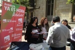IU sigue recabando apoyos en su campaña de defensa del comercio tradicional