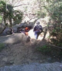 Evacuado un senderista en helicóptero de la Garganta del Capitán