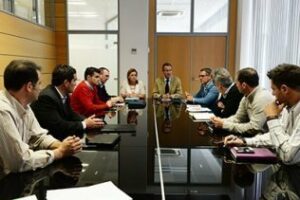 Pajares y de la Torre organizan una reunión para avanzar en el proyecto del colector