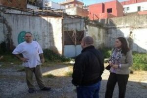 IU mantiene un encuentro con vecinos de la calle Carteya