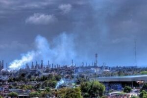 Administraciones y empresas aúnan esfuerzos por la calidad ambiental del aire en Algeciras