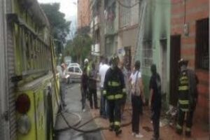Incendio de vivienda en los Barrios