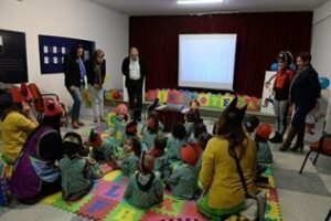 Los Guardianes disfrutaron con las actividades programadas en la biblioteca