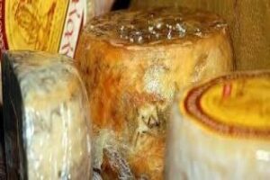 La VI Muestra Turística del Queso Artesanal de Andalucía entrega mañana sus premios en Villaluenga