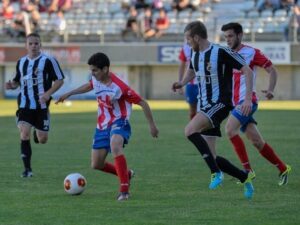 El Algeciras se lleva el clásico comarcal.Por Maxi Rodríguez. (2-0)