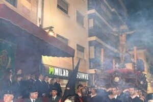 Buena muerte y mayor dolor llenan de devoción las calles de Algeciras