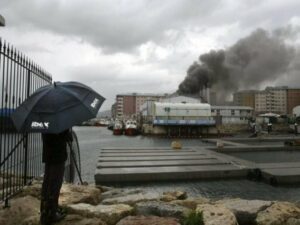 Un incendio en central eléctrica deja a Gibraltar sin suministro