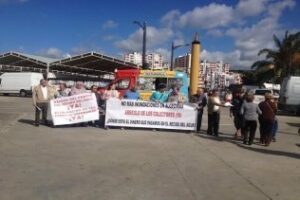 Nueva concentración de la Plataforma en Defensa de los Colectores