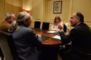 Landaluce recibe a la nueva presidenta de Apadis