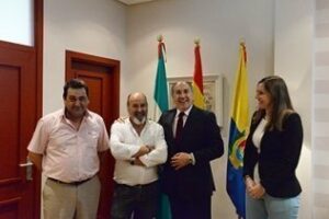 Ayuntamiento y el Mero acuerdan promover y realizar la Romería Marítima de la Palma 2014