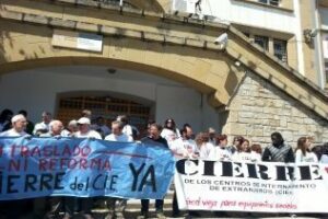 El Gobierno admite que los CIE de Algeciras y Tarifa no son un ejemplo de salubridad"