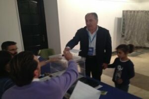 El alcalde ejerce su derecho al voto en las Elecciones al Parlamento Europeo