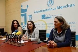 El domingo se celebra el primer paseo canino denominado Can-minata especial"