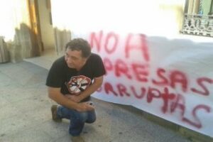 Se inicia la campaña Pintamos los ayuntamientos, se lo están llevando todo"