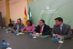 La Junta saca a licitación la mejora de los muelles pesqueros de 10 puertos de Huelva, Cádiz y Málaga