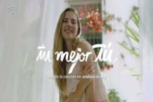 La algecireña Brisa Fenoy canta y protagoniza la campaña "Andalucía, tu mejor tú"