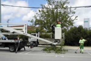 El Ayuntamiento pone en marcha un dispositivo especial de limpieza con motivo de la Feria Real