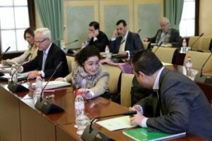 IU lleva al parlamento la preocupación de los comerciantes de Zahara de los atunes por un nuevo punto de vertido en el botero