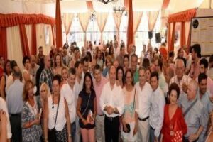 Sanz y Landaluce participan en un acto con afiliados en la caseta los Especiales"