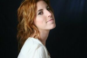 Elena Mateos presentará en AlCultura su primer poemario