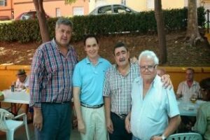 Los andalucistas con los vecinos de los toreros